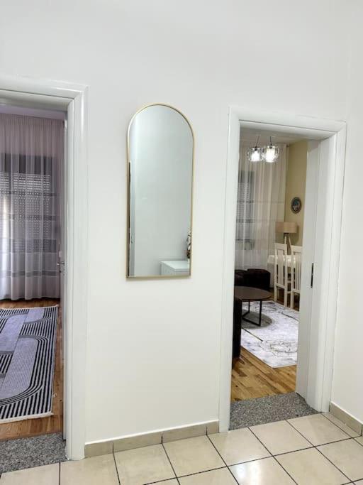 Sol - 2 Bedrooms Apartament Szkodra