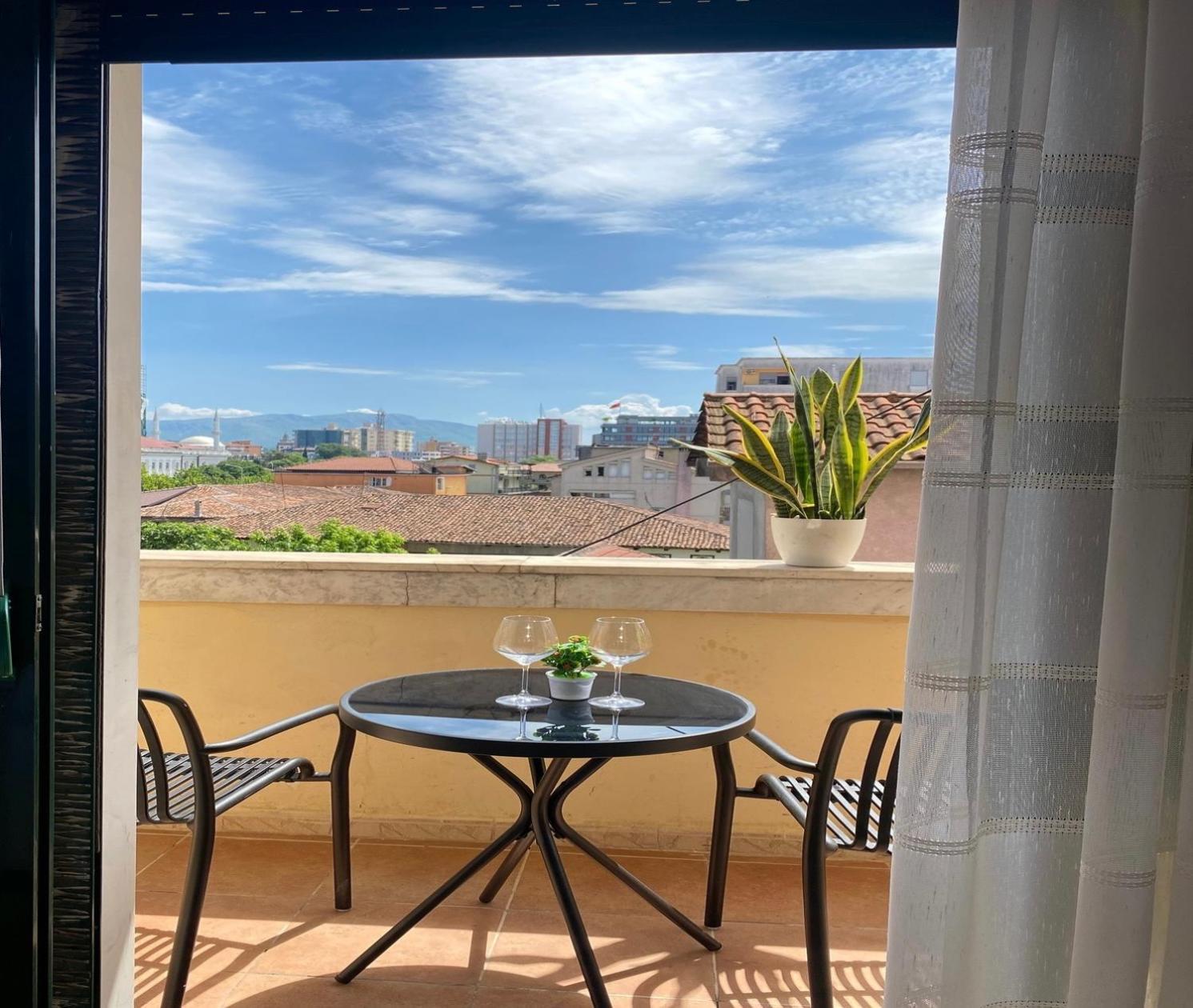 Sol - 2 Bedrooms * Szkodra